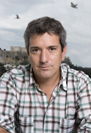 Image of Santiago Roncagliolo, author of this novel about terrorism in the Andes