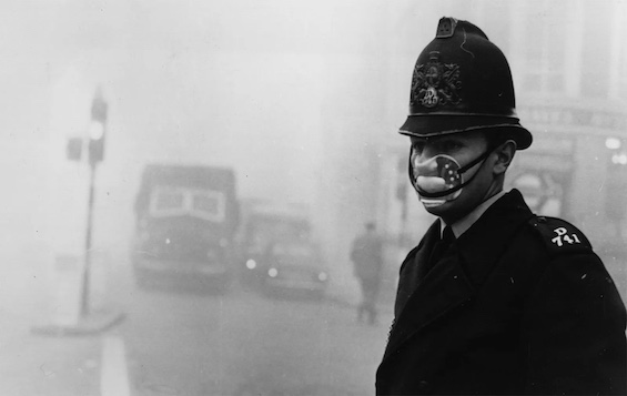 Photo of a street scene during the 1952 killer fog in London, a pivotal event in this award-winning alternate history