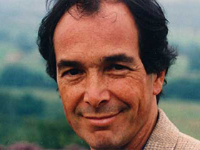 Photo of Martin Cruz Smith, author of this series of novels about a Russian detective 
