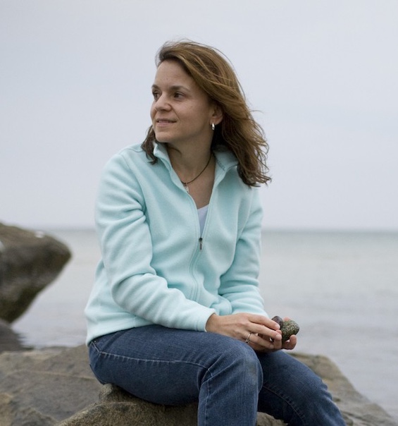 Photo of Nina de Gramont, author of this novel that tries to explain why Agatha Christie disappeared