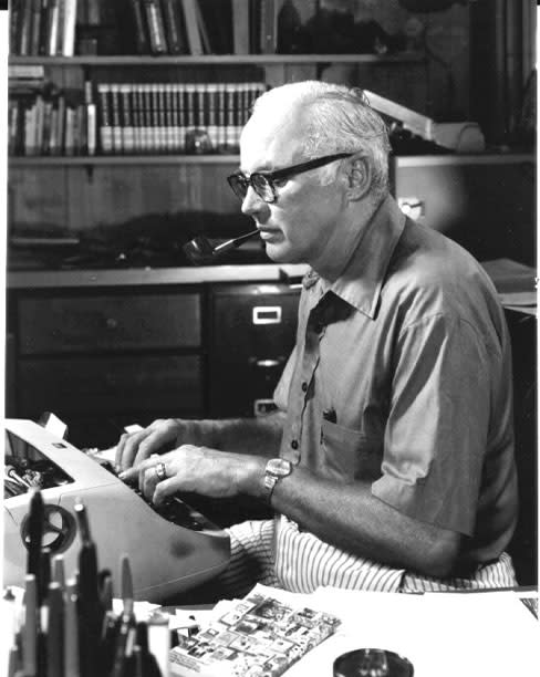 Photo of John D. MacDonald, author of this novel introducing Travis McGee