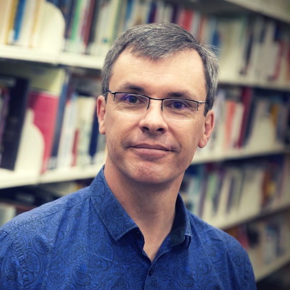 Photo of Peter Cawdron, author of this novel about First Contact in the Amazon