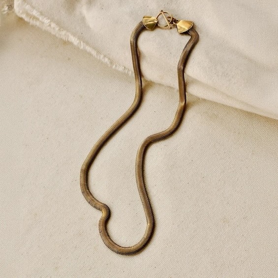 Photo of a serpentine necklace