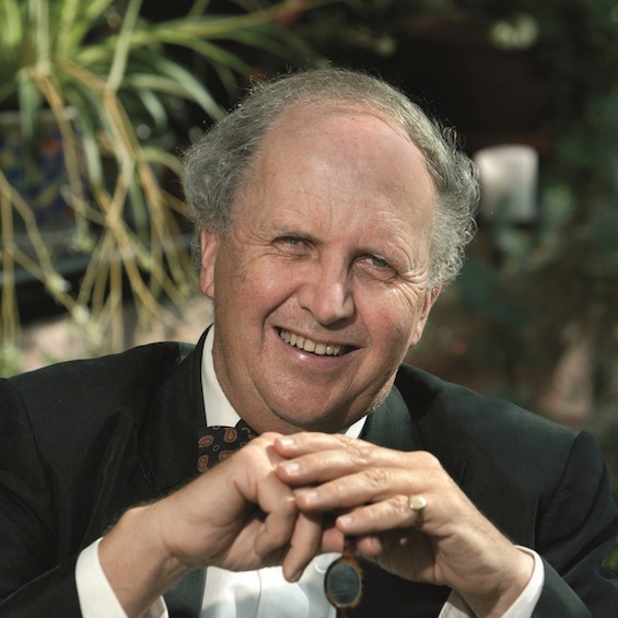 Photo of Alexander McCall Smith, author of this novel about two African detectives who are women