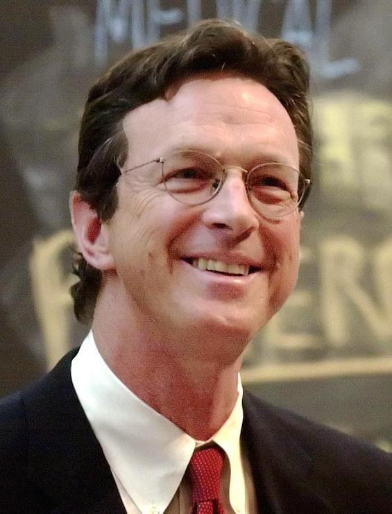 Photo of the late Michael Crichton, author of this time travel thriller