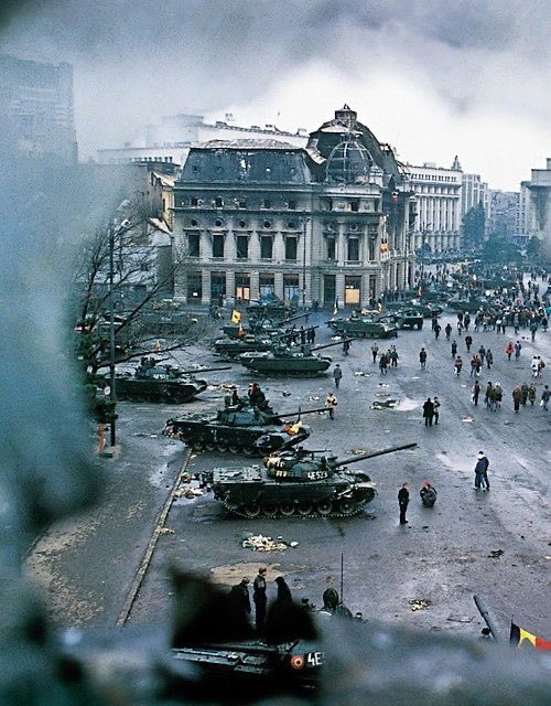 Photo of tanks in Bucharest, as described in this novel about the Romanian Revolution