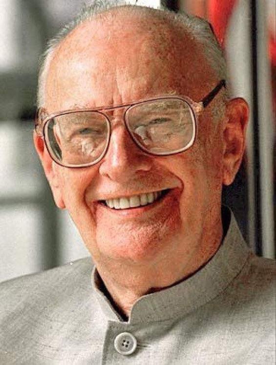 Photo of Arthur C. Clarke, author of this novel about a voyage to Mars