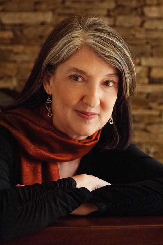 Image of Barbara Kingsolver, author of this novel about colonialism in the Congo