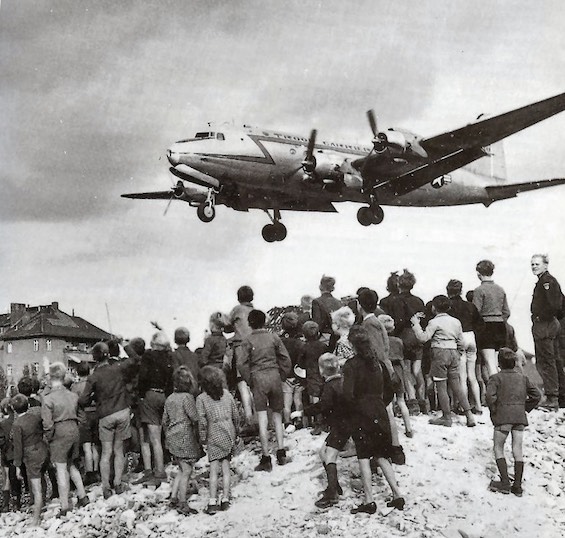 Photo of US cargo plane landing in the Berlin Airlift, 