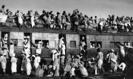 Photo of Muslim refugees fleeing, as described in this history of the Indian Partition