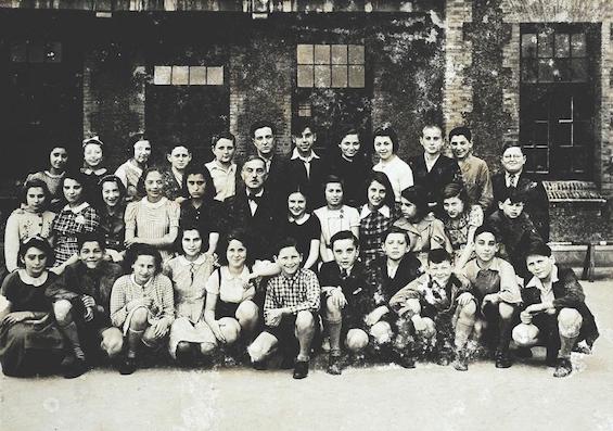 Photo of Jewish refugee schoolchildren in Shanghai, rescued by the businessmen who helped build modern China