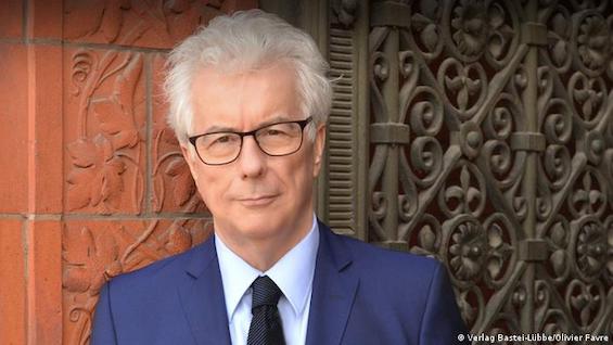Photo of Ken Follett, author of this novel about Nazi radar and the British effort to understand it