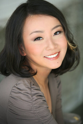 Image of Marie Lu, one of even new science fiction authors