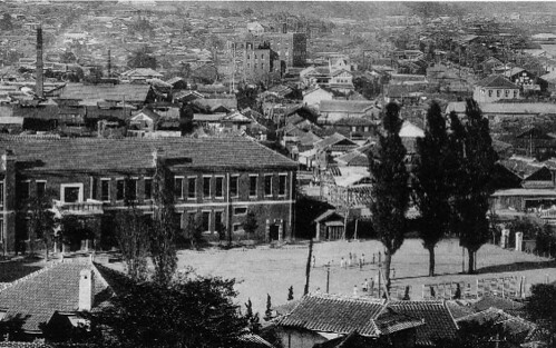 Photo of the Korean city Busan in 1930, where much of the action unfolds in this novel about Korea and Japan