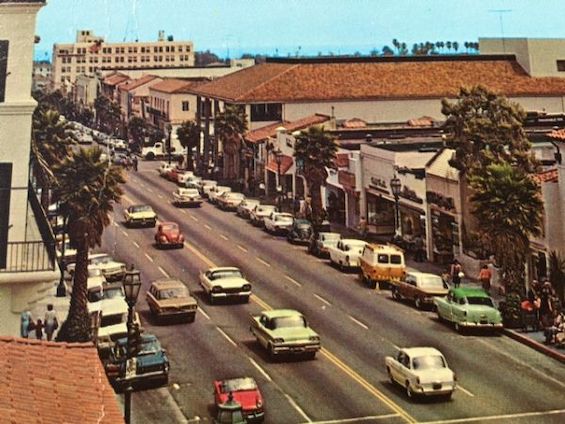 Photo of Downtown Santa Barbara in the 1950s, where some of the action takes place in this classic detective novel