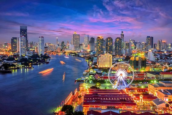 Photo of Bangkok, Thailand, where this novel is set in the 23rd century, a world of bioengineering gone wild